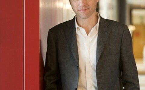 Laurens van den Acker, designer automobile en vogue