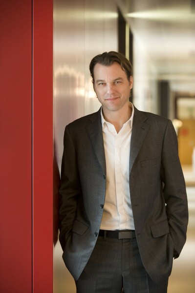 Laurens van den Acker, designer automobile en vogue